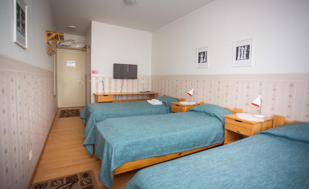 Katariina Guesthouse Раквере Екстер'єр фото