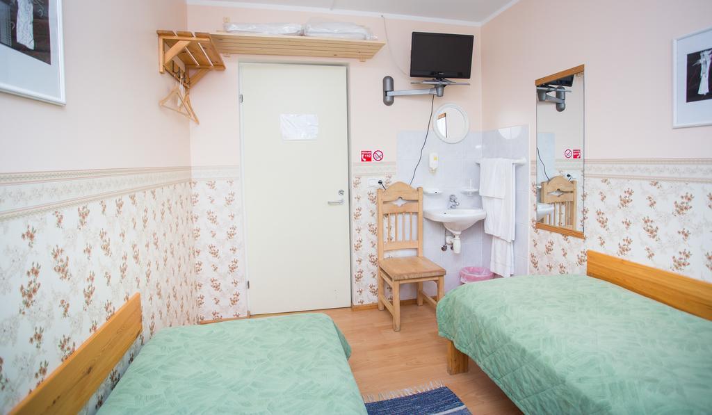 Katariina Guesthouse Раквере Екстер'єр фото