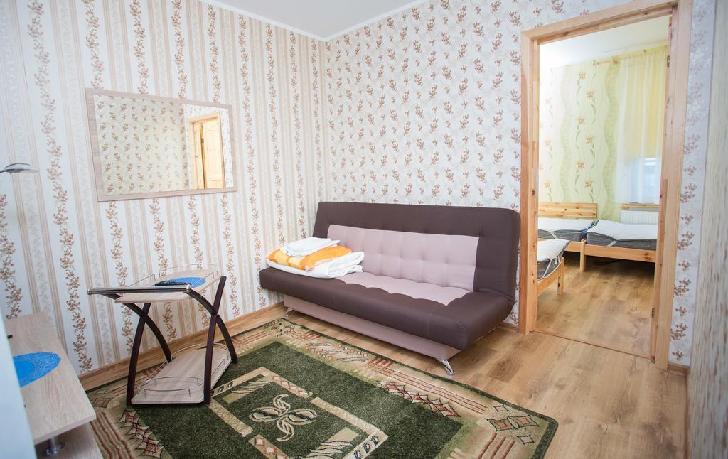 Katariina Guesthouse Раквере Екстер'єр фото