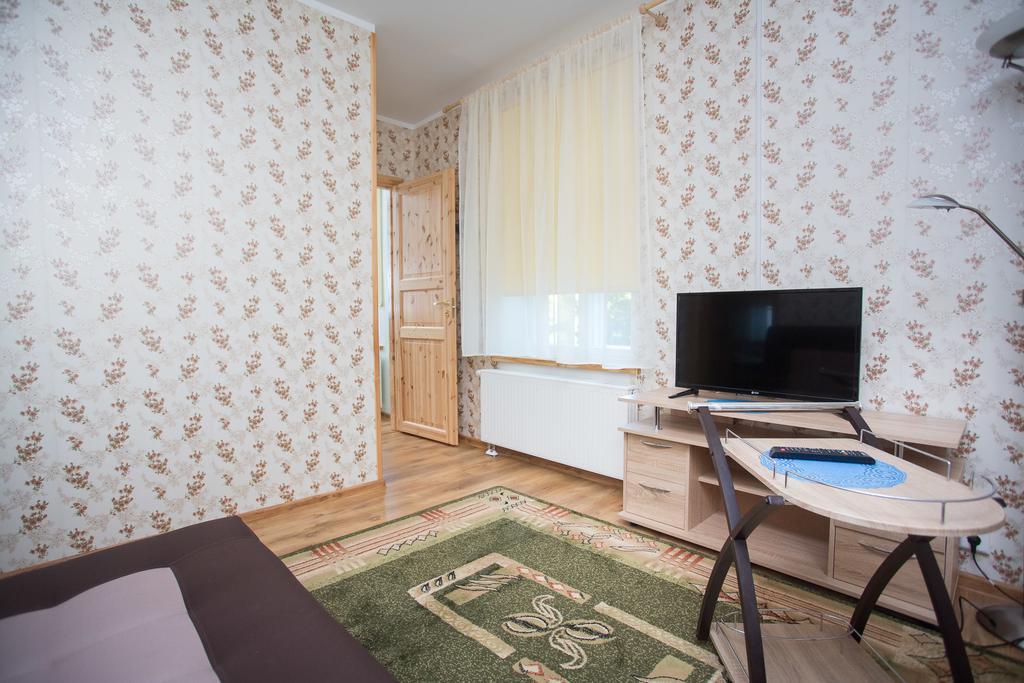 Katariina Guesthouse Раквере Екстер'єр фото